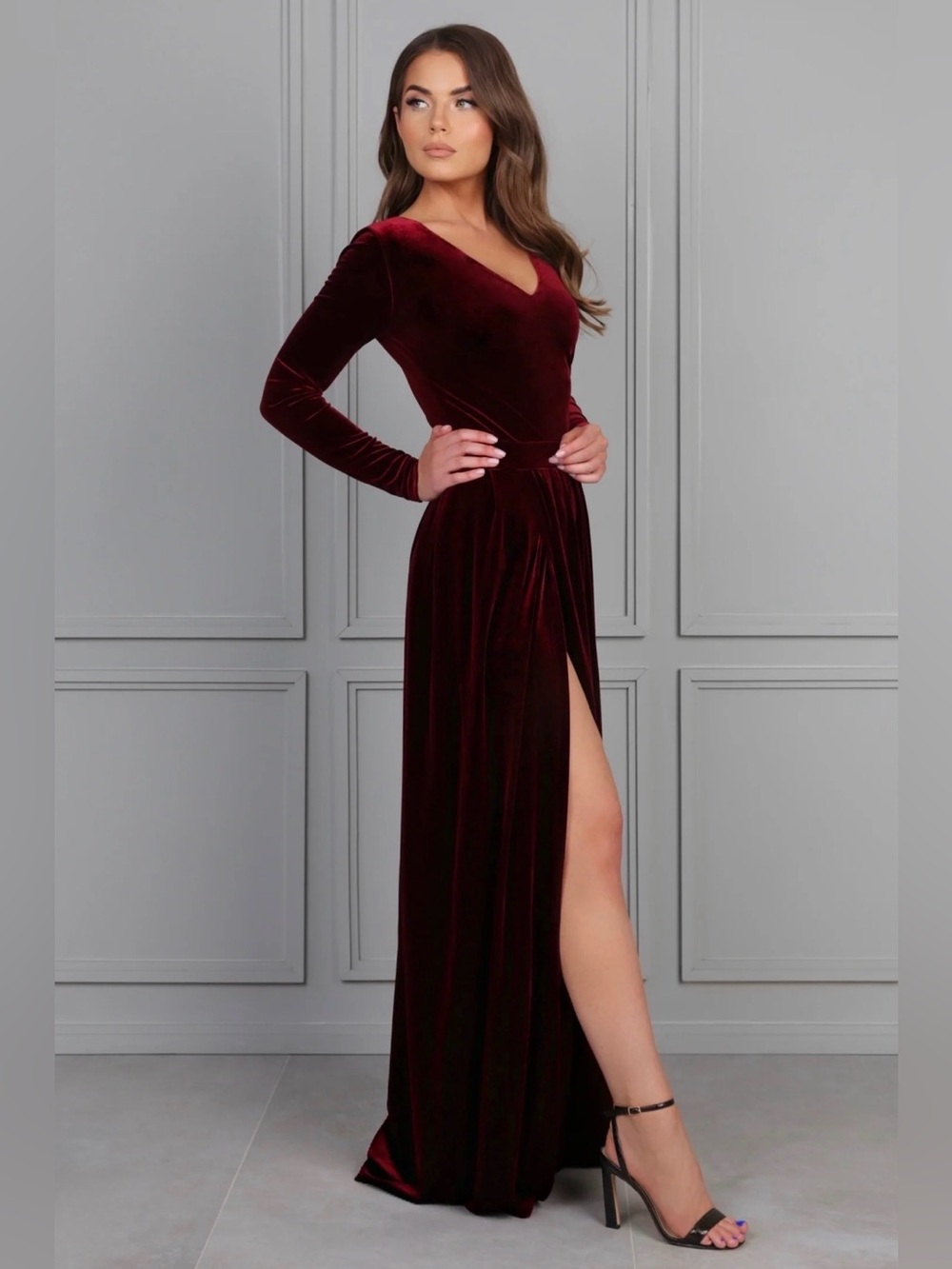 DESIR COUTURE WOMEN BURGUNDY VELVET V NECKLINE MAXI DRESS SIZE XL BRIDESMAID
